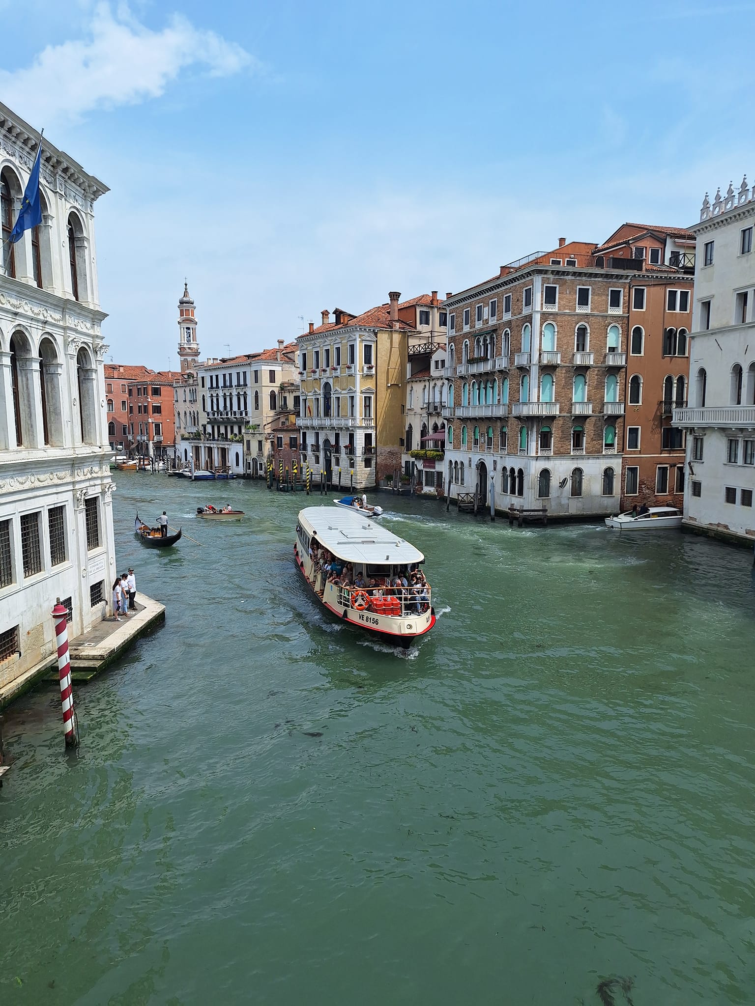 No photo description available.