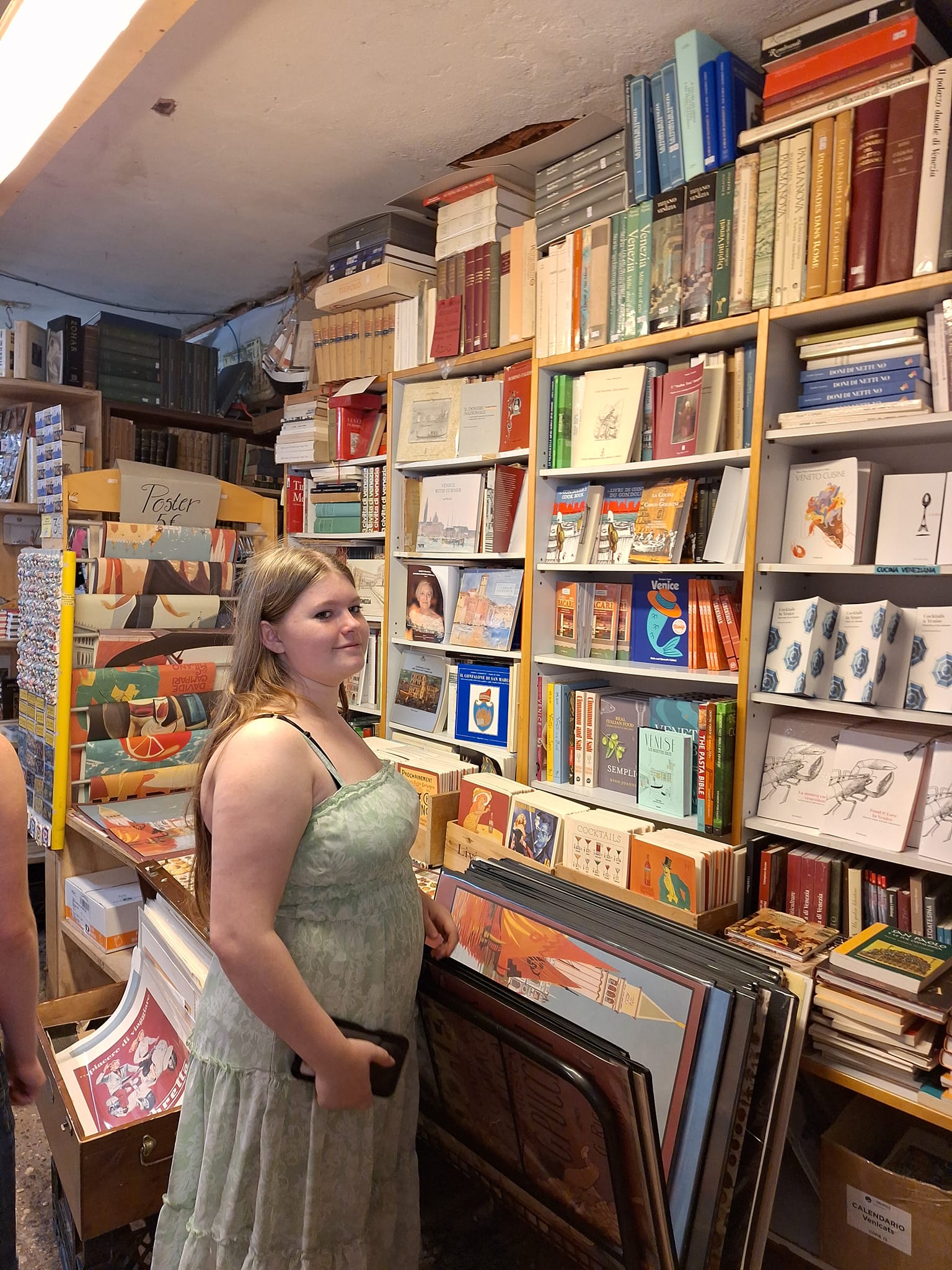 No photo description available.