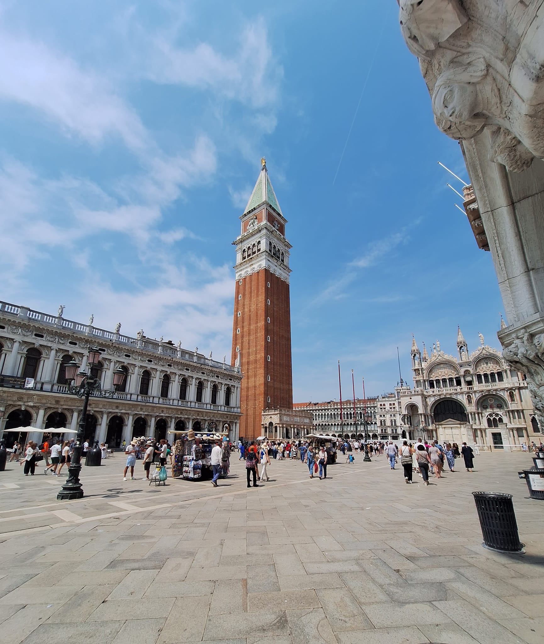 No photo description available.