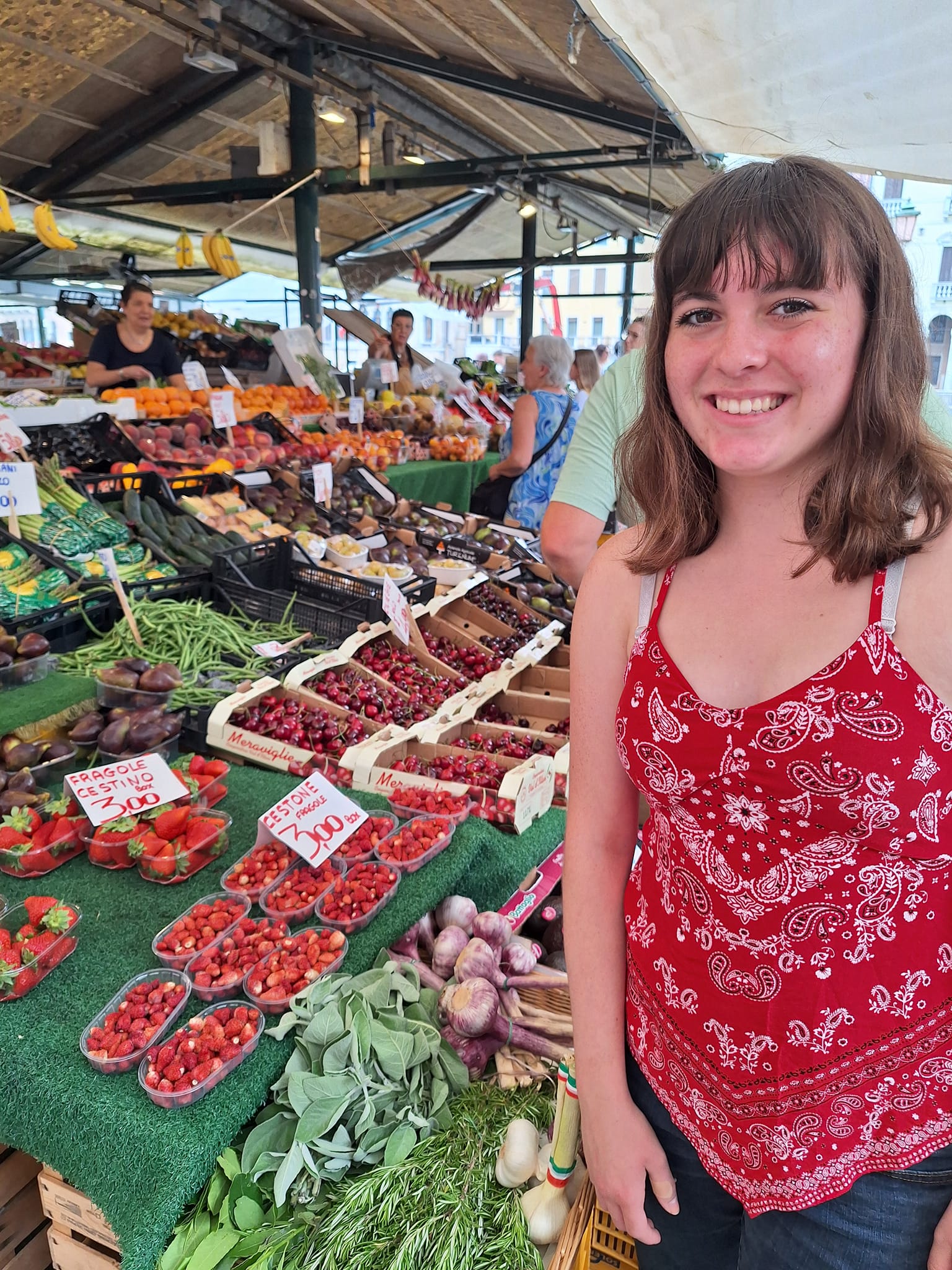 No photo description available.