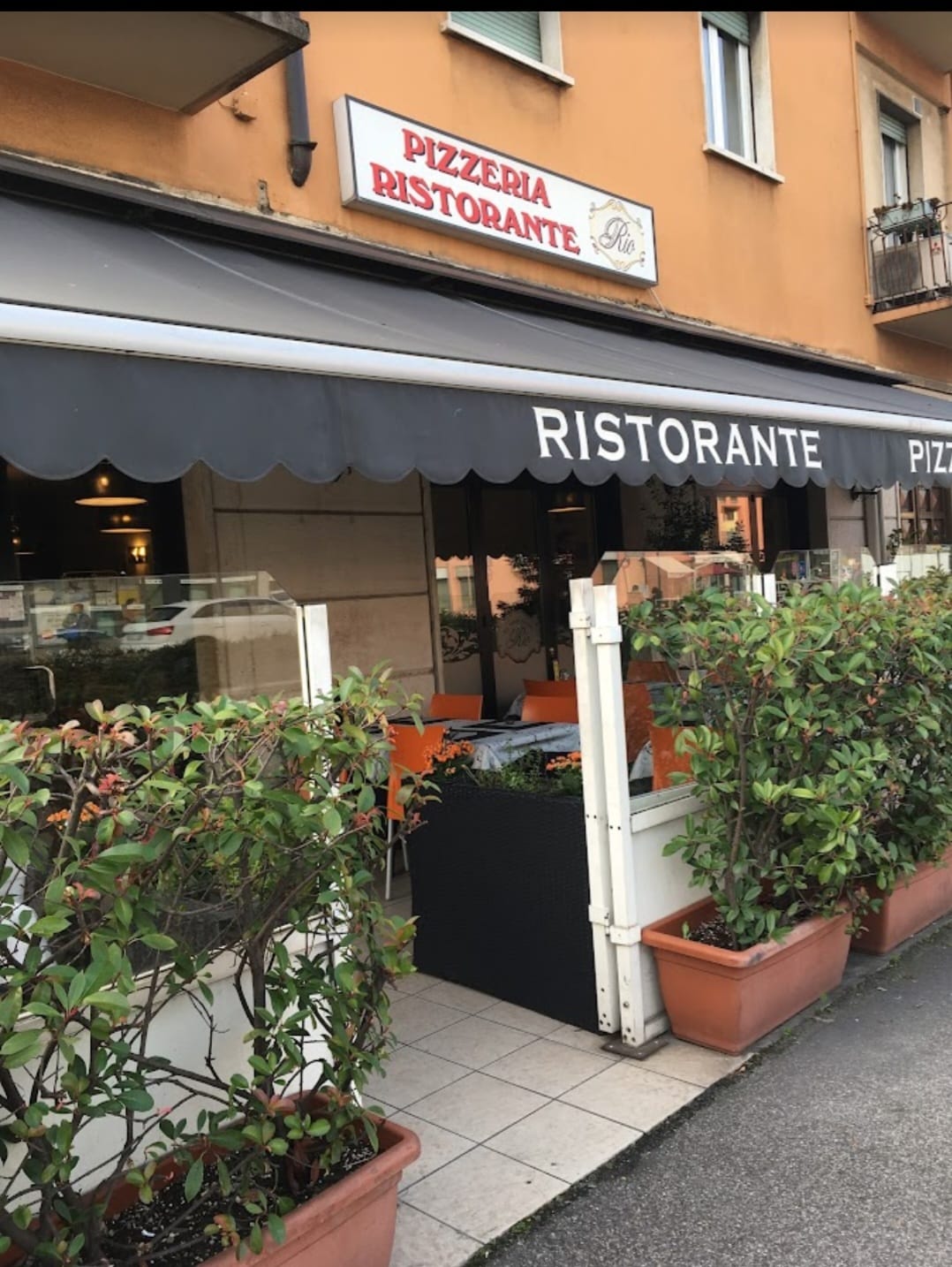 No photo description available.