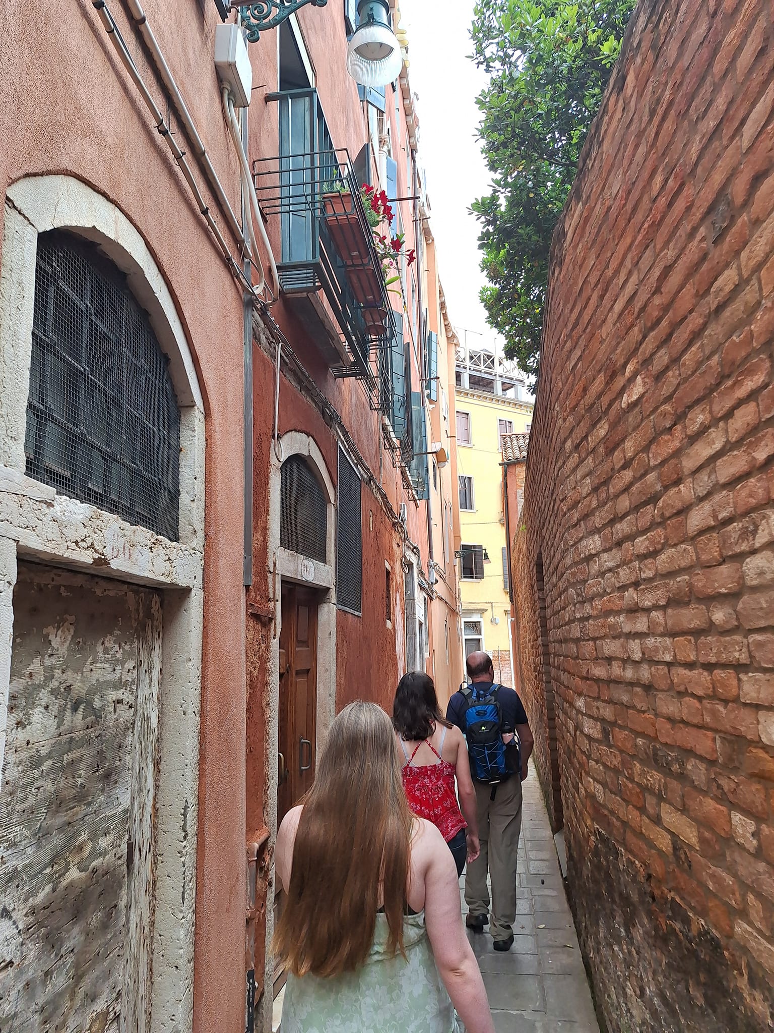 No photo description available.