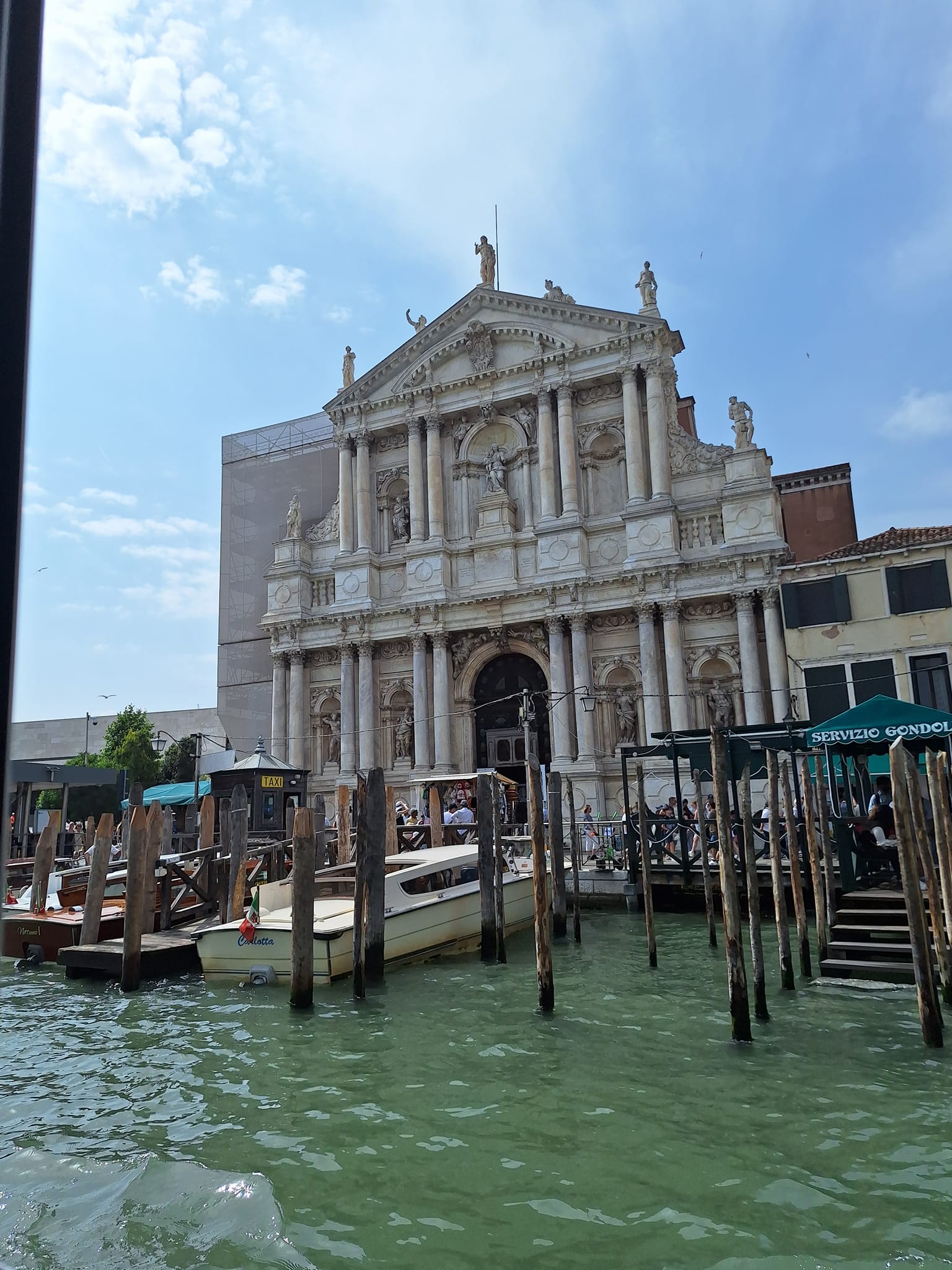 No photo description available.