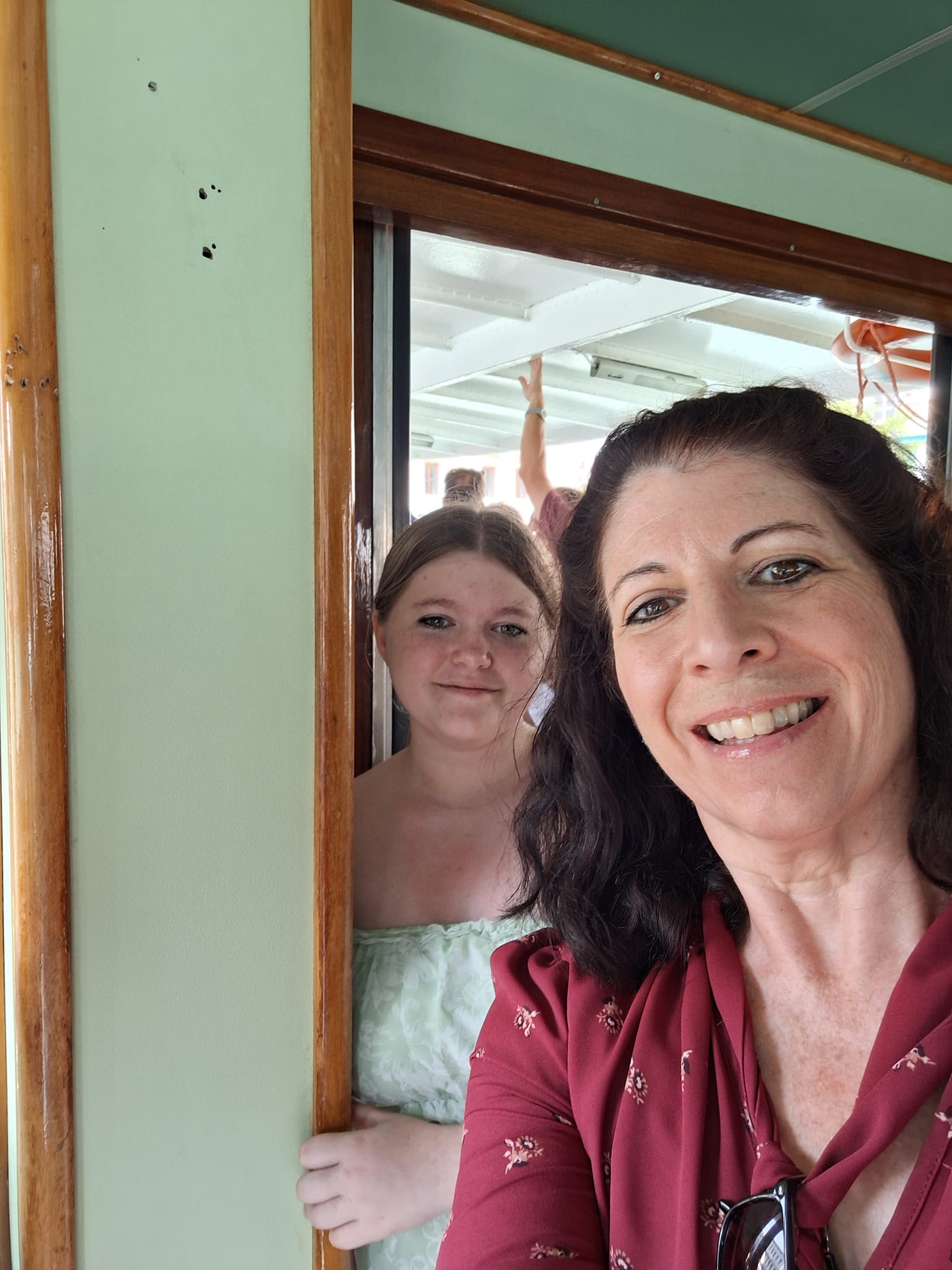 No photo description available.