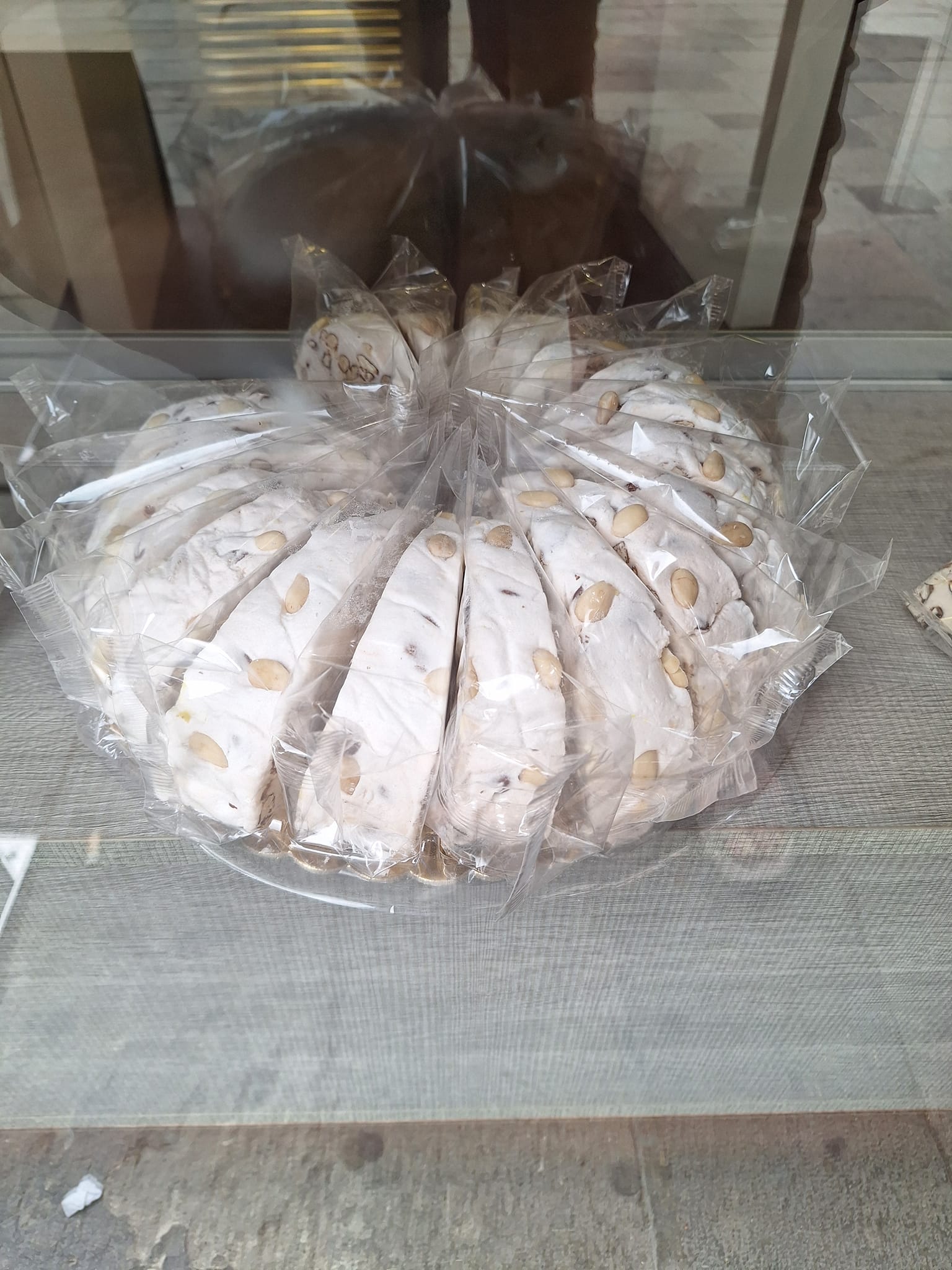 No photo description available.