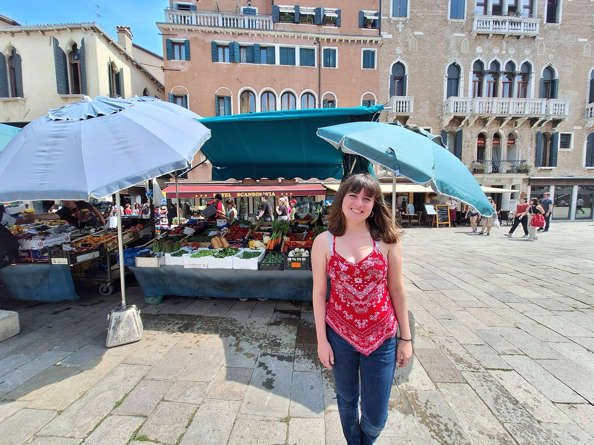 No photo description available.