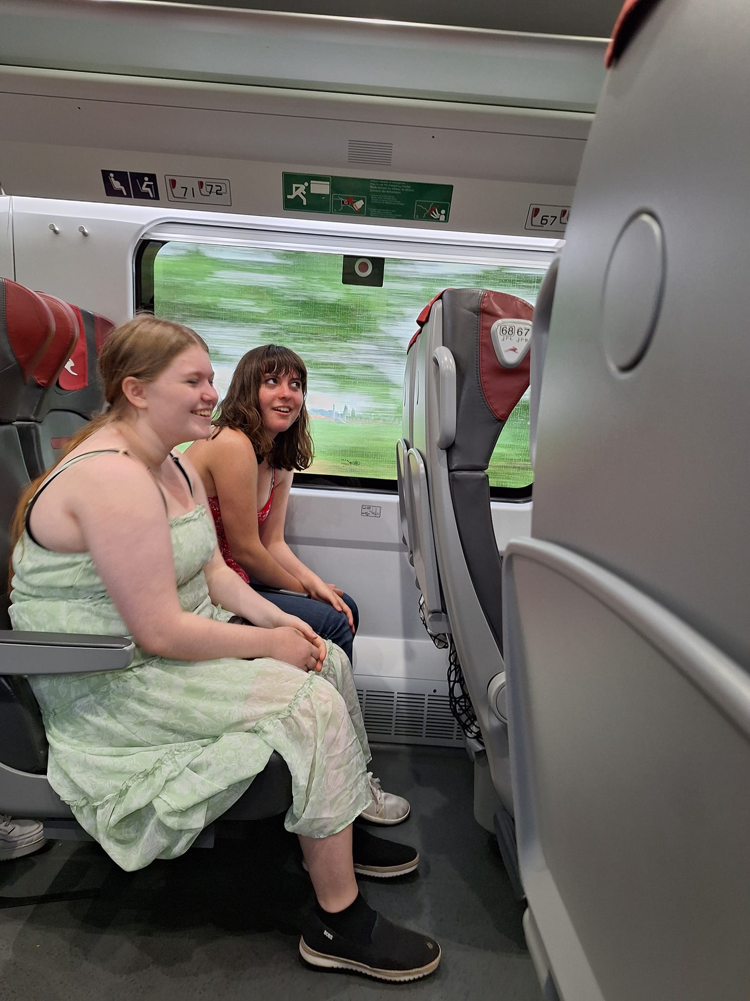 No photo description available.