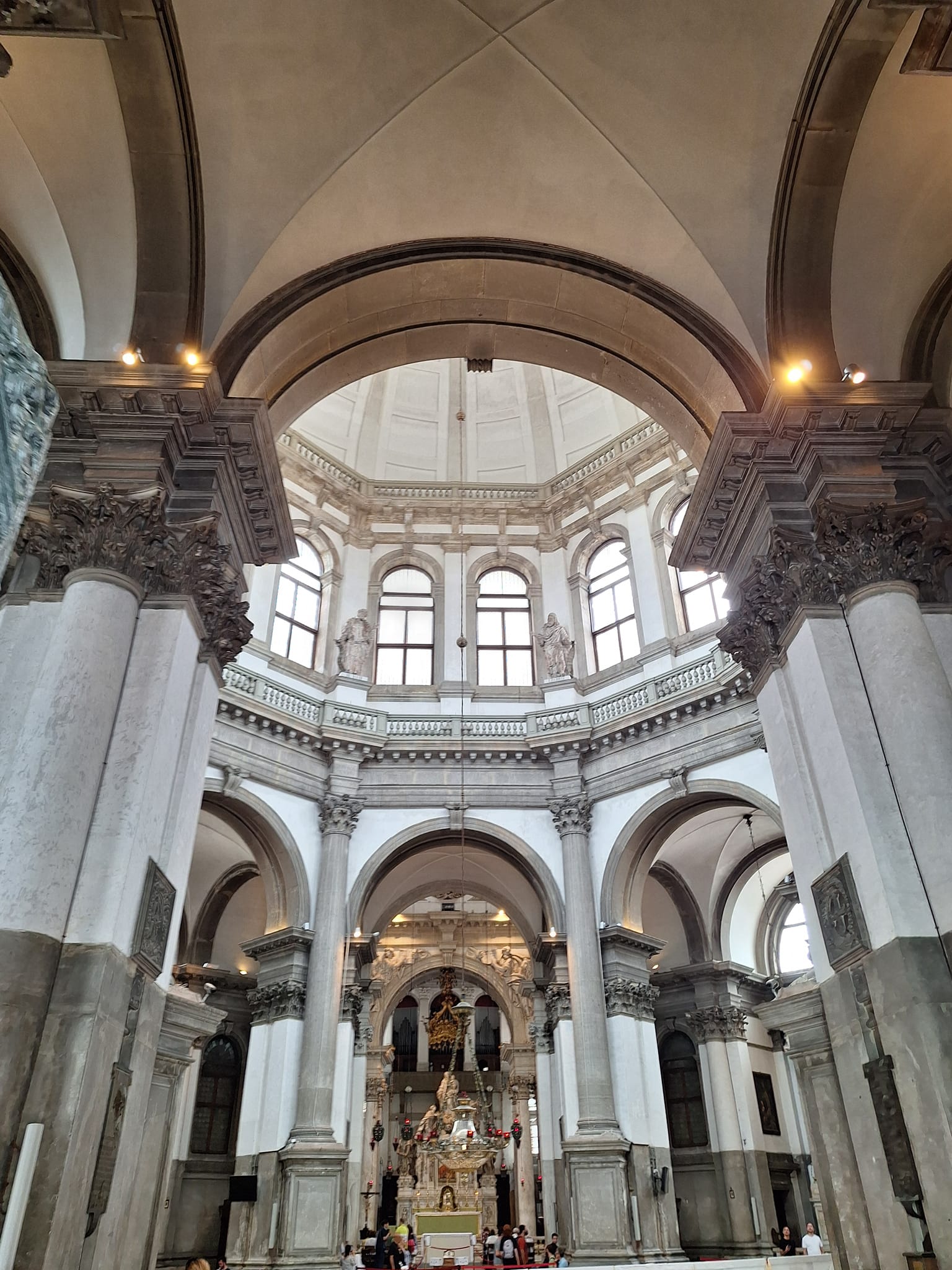 No photo description available.